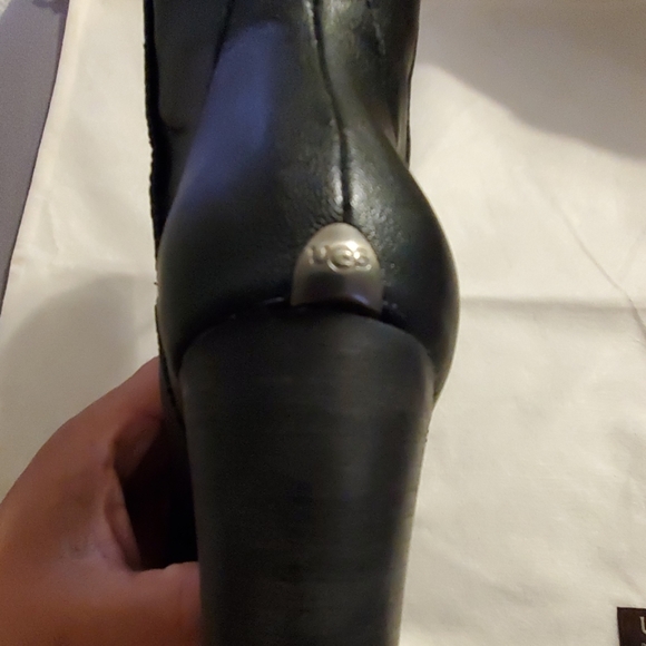 NEW UGG LYNDA SIZE 5 - Picture 3 of 13